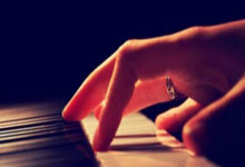 多多28：特写：跨越山海，雪域雏鹰遇上香江少年中国新闻网.